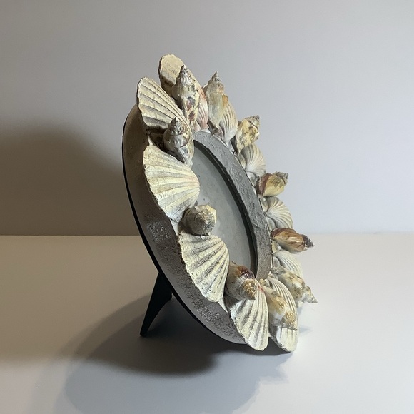 Seashell Picture Frame - Picture 4 of 7